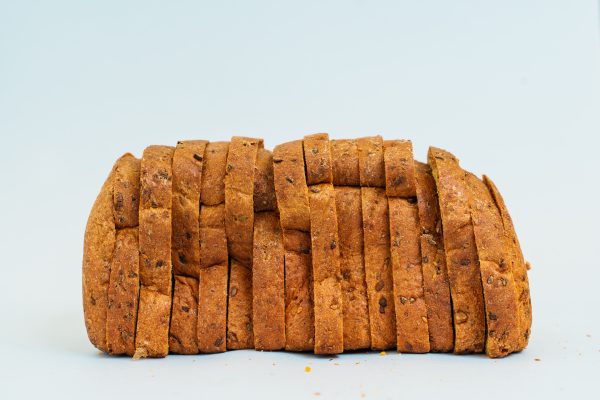 Pão de forma de cereais - alternativa saudável, baixa em hidratos, rica em proteína